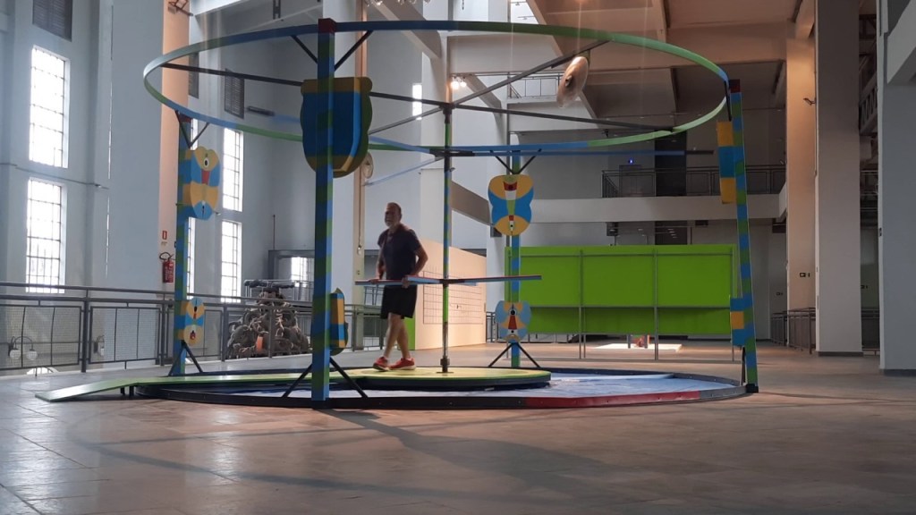 Chico Machado e a Obra Circular: Reinvenção na Bienal do&nbsp;Mercosul